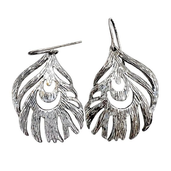 Earrings Pierced Drop Silver Tone Peacock Feathers Look - Picture 2 of 4